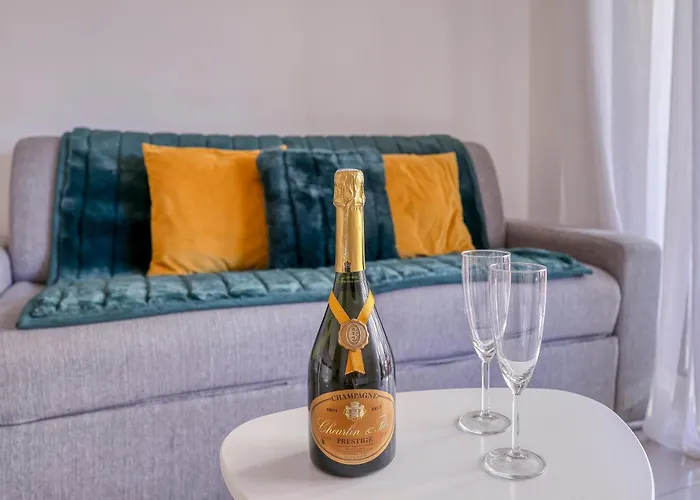 Le Versailles Standing Presta Appartement