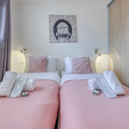 Le Versailles Standing Presta Lejlighed