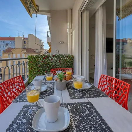 Le Versailles Standing Presta *