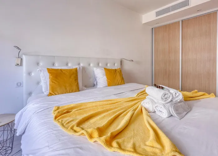 Le Versailles Standing Presta * Канны